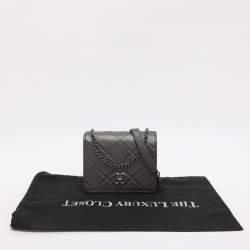 مملوكة مسبقًا Chanel Propeller Mini Metallic Grey Leather Flap Bag