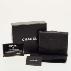 Pre Owned Chanel Black Caviar Leather CC Interlocking Compact Wallet