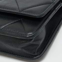 مملوكة مسبقًا Chanel Trendy CC Black Quilted Leather Wallet On Chain