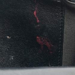 مملوكة مسبقًا Chanel Trendy CC Black Quilted Leather Wallet On Chain