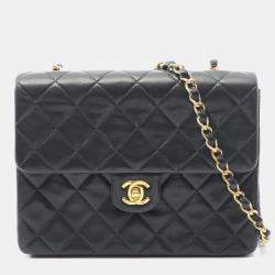 Pre Owned Chanel Flap Turnlock Black Leather Shoulder Bag
