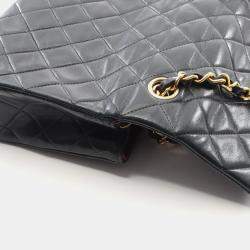 Pre Owned Chanel Flap Turnlock Black Leather Shoulder Bag