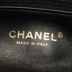مملوكة مسبقًا Chanel Chain is More Black Quilted Leather Flap Bag