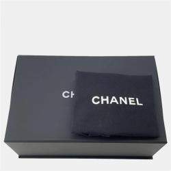 مملوكة مسبقًا Chanel Mini Matelasse Chain shoulder White/Black Tweed