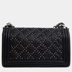 مملوكة مسبقًا Chanel Black Old Medium Quilted Crumpled Calfskin Studded Boy Flap