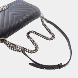 مملوكة مسبقًا حقيبة شانيال بوي جلد خروف شيفرون سوداء بقلب متوسطة