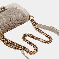 مملوكة مسبقًا حقيبة شانيل ذهبية صغيرة جلد خروف مع رفرف مطبوعة