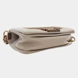 مملوكة مسبقًا حقيبة شانيل ذهبية صغيرة جلد خروف مع رفرف مطبوعة