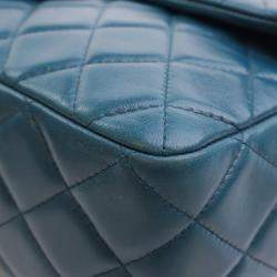 Pre Owned حقيبة شانيل كلاسيكية جامبو جلد الضأن زرقاء بقلاّب فردي