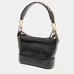 مملوكة مسبقًا حقيبة شانيل غابرييل هوبو جلد عجل منقوش أسود صغيرة