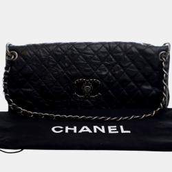 مملوكة مسبقًا حقيبة شانيل جلد عجل أسود مبطن سي سي قلاب طي