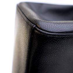 مملوكة مسبقًا حقيبة شانيل كلاسيكية متوسطة سوداء بحبيبات كافيار ويد علوية رزينية