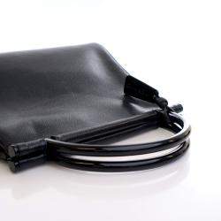 مملوكة مسبقًا حقيبة شانيل كلاسيكية متوسطة سوداء بحبيبات كافيار ويد علوية رزينية