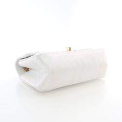 Pre Owned حقيبة شانيل ميني جلد خروف مزخرف زهري إعادة إصدار 2.55 مع رفرف 224