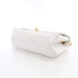 Pre Owned حقيبة شانيل ميني جلد خروف مزخرف زهري إعادة إصدار 2.55 مع رفرف 224