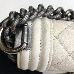 مملوكة مسبقًا حقيبة شانيل بوي عاج صغيرة كافيار