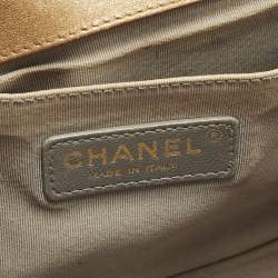 مملوكة مسبقًا حقيبة شانيل بوي سي سي مفرغة متوسطة ذهبية بقلاب