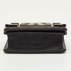 مملوكة مسبقًا حقيبة كتف شانيل بوي بريك جلد أسود CC فليكسيجلاس رفرف كروس بودي