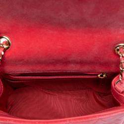 Pre Owned حقيبة شانيل رفرف مفردة بيرل كرش مربعة صغيرة مخملية وردية