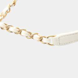 مملوكة مسبقًا Chanel Chic Pearl White Lambskin Leather Crossbody Bag