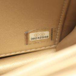 مملوكة مسبقًا Chanel Chic Pearl White Lambskin Leather Crossbody Bag