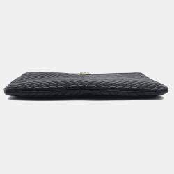 Pre Owned Chanel Black Leather Chevron Boy Clutch New Medium