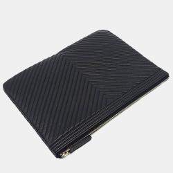 Pre Owned Chanel Black Leather Chevron Boy Clutch New Medium