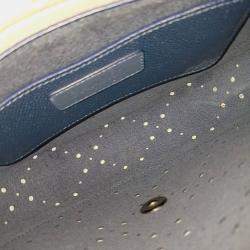 Pre Owned حقيبة كروس بودي شانيل جلد كافيار مثقبة كريمي