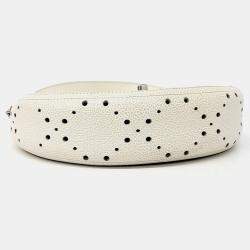 Pre Owned حقيبة كروس بودي شانيل جلد كافيار مثقبة كريمي