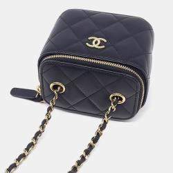 Pre Owned حقيبة كروس بودي صغيرة شانيل جلد أسود كاميليا فانيتي