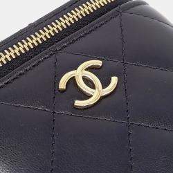 Pre Owned حقيبة كروس بودي صغيرة شانيل جلد أسود كاميليا فانيتي