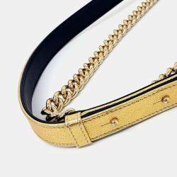 مملوكة مسبقًا Chanel Gold Navy Blue Leather Boy Flap Bag