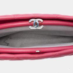 مملوكة مسبقًا حقيبة كلتش شانيل كيس لوك مبطن جلد الحمل زهري