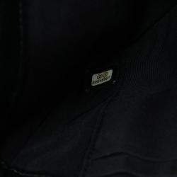 مملوكة مسبقًا Chanel Black CC Chevron Caviar Zip Clutch