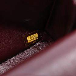 مملوكة مسبقًا حقيبة شانيل رفرف مزدوج جلد عجل قديم أسود إصدار 2.55 رقم 226