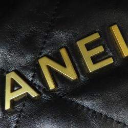 Pre Owned Chanel 22 Gold Hardware Lambskin Handbag