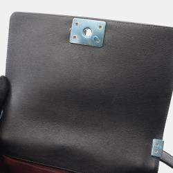 مملوكة مسبقًا Chanel Boy Chanel Shoulder Bag Leather Black