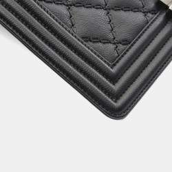 مملوكة مسبقًا Chanel Boy Chanel Shoulder Bag Leather Black