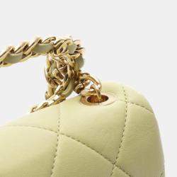 مملوكة مسبقًا حقيبة شانيل كتف صغيرة ميني ماتلاسيه جلد خراف مسكة حلقة أخضر