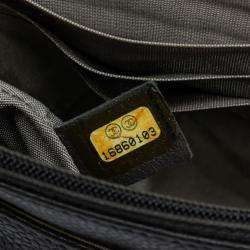 Pre Owned محفظة شانيل نصف دائرية سلسلة جلد كافيار CC