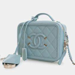 مملوكة مسبقًا Chanel Blue Small Caviar CC Filigree Vanity Case