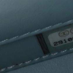 مملوكة مسبقًا Chanel Blue Small Caviar CC Filigree Vanity Case