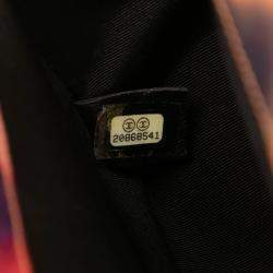 Pre Owned حقيبة شانيل فلاب بوي زهرة باور جلد حمل مطرز وردي متوسطة قديمة