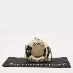 Pre Owned حقيبة دائرية شانيل لا بوسا جلد أبيض/أسود للإنقاذ