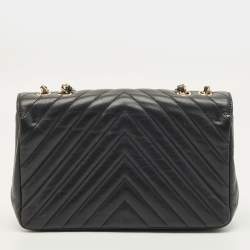 مملوكة مسبقًا Chanel Statement Medium Black Chevron Leather Flap Bag