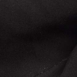 مملوكة مسبقًا Chanel Statement Medium Black Chevron Leather Flap Bag