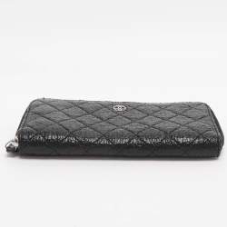 Pre Owned Chanel CC Black Quilted Coated Tweed Zip Around Wallet