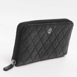Pre Owned Chanel CC Black Quilted Coated Tweed Zip Around Wallet