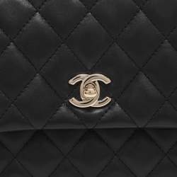 Pre Owned حقيبة كلتش شانيل جلد مبطن قابلة للطي سوداء