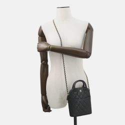 مملوكة مسبقًا Chanel Matelasse 2Waybag Black Caviar Leather